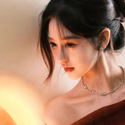球场艳侣